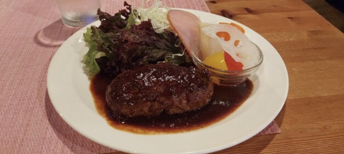 手ごねハンバーグ